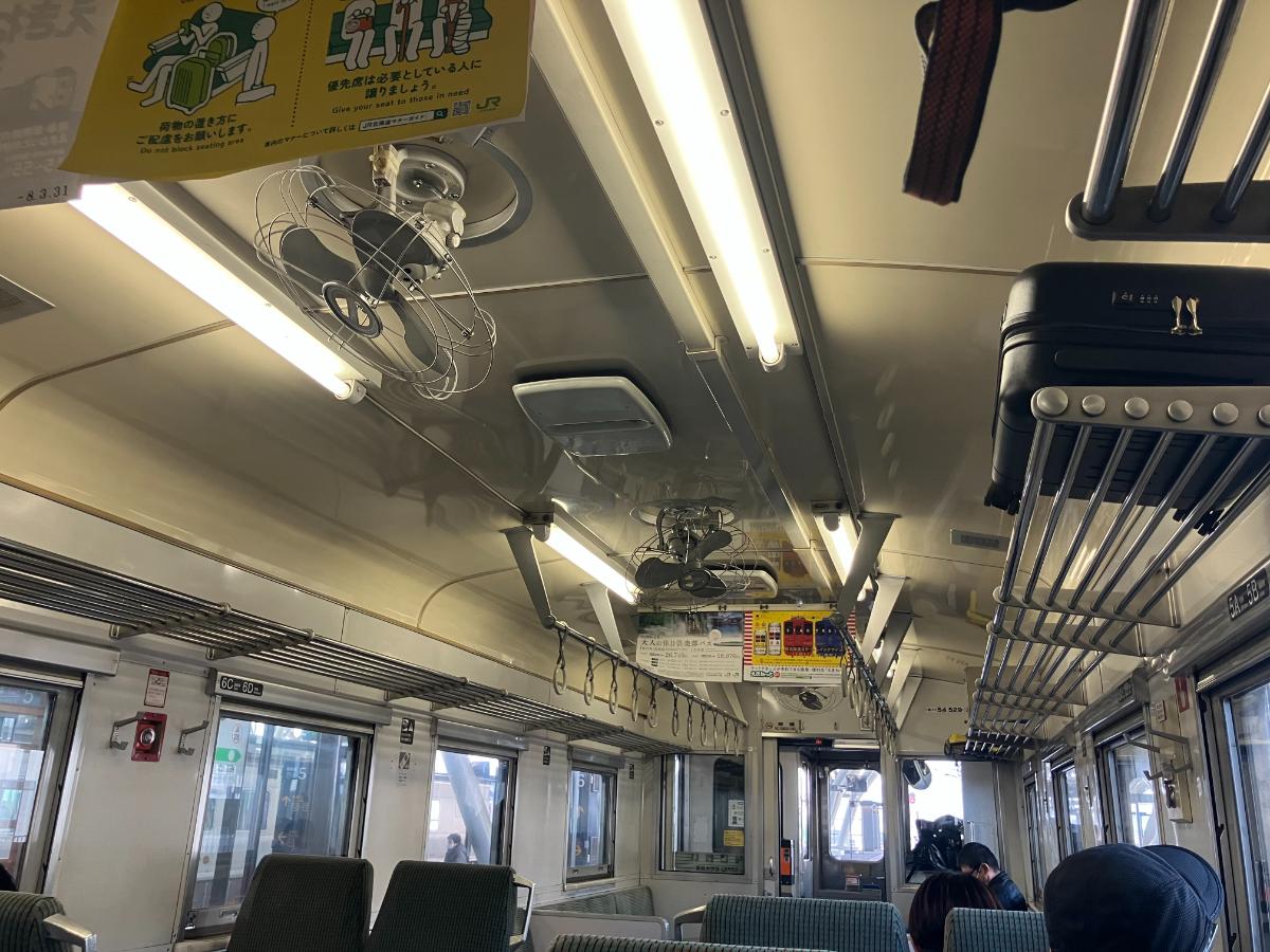 キハ54形529号の車内