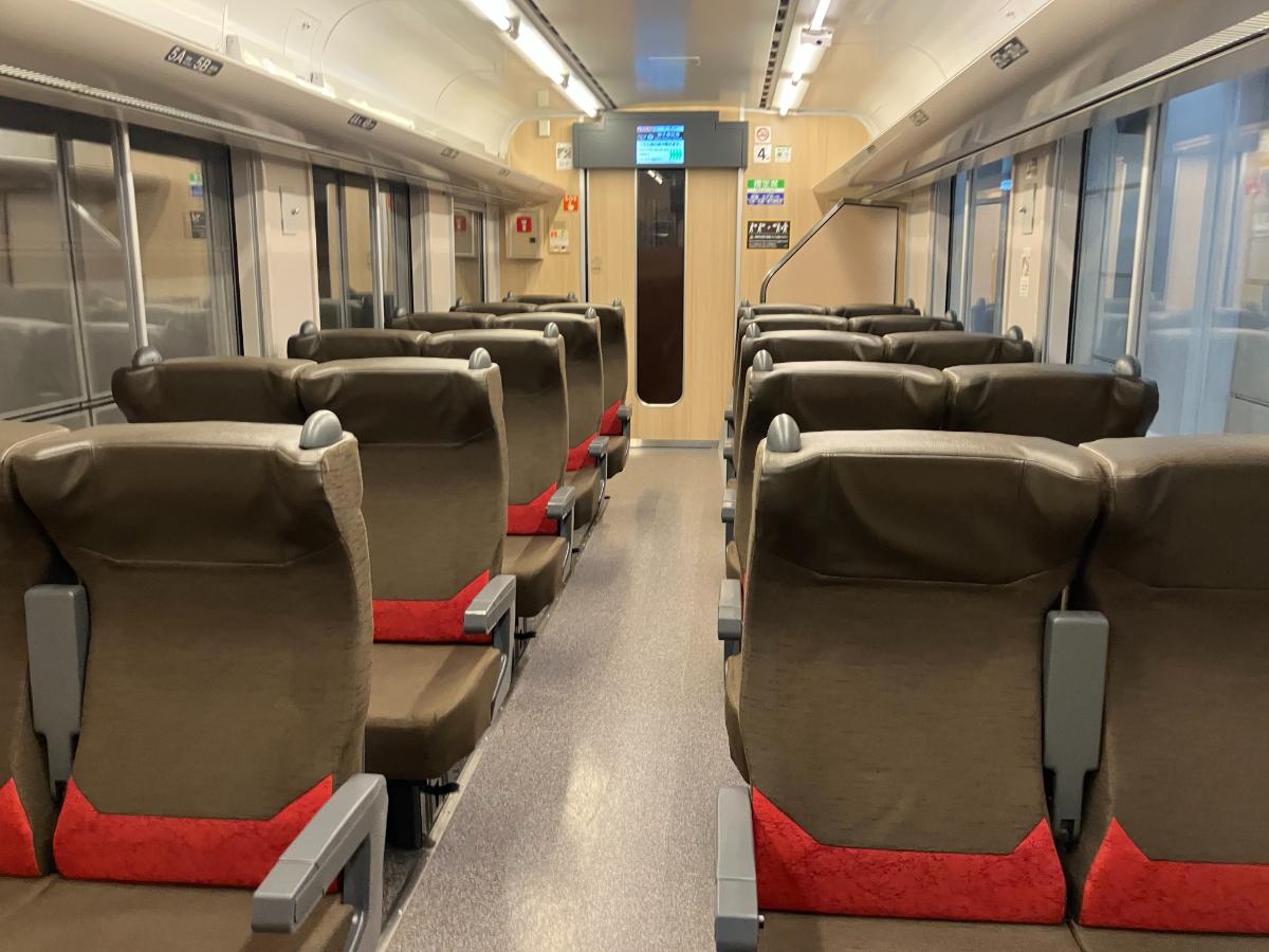 快速エアポート（Uシート）の車内